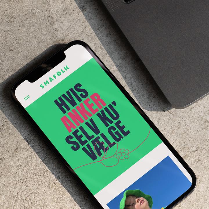 Småfolk Mockup 02